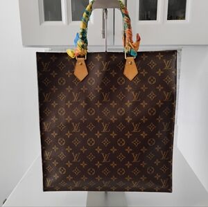 Louis Vuitton Sac Plat GM Monogram - Tote